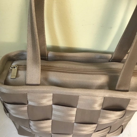 Harveys Seatbelt Original Satchel Tote Bag Shoulder Zip Handbag Purse Beige Tan - Picture 4 of 16